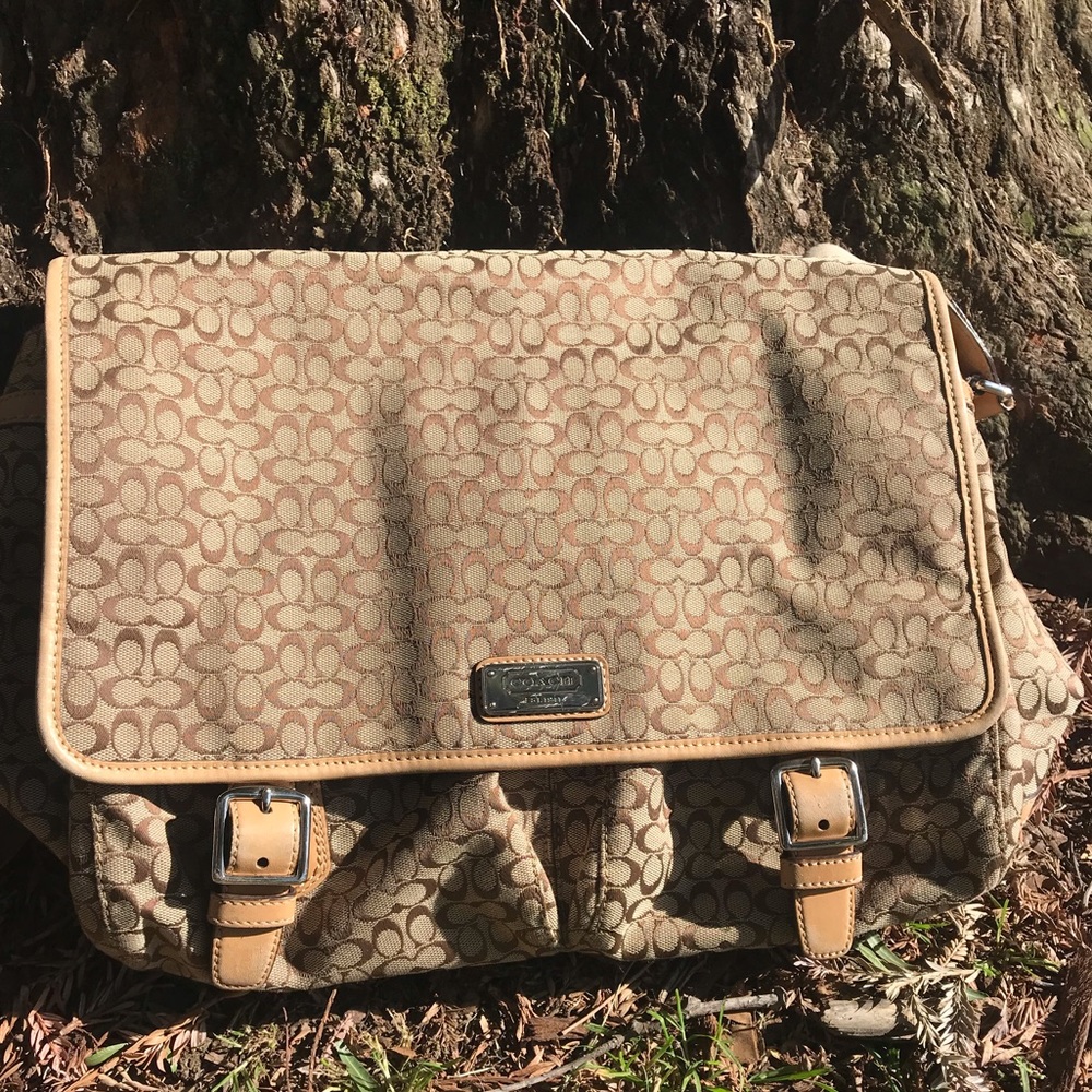 Coach Messenger bag